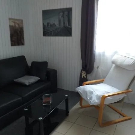 Apartment L'appart La Chapelle-de-Brain